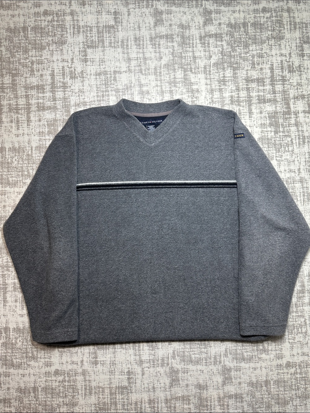 90s Y2K - Tommy Hilfiger Men's Gray V-Neck Sweater - Size L